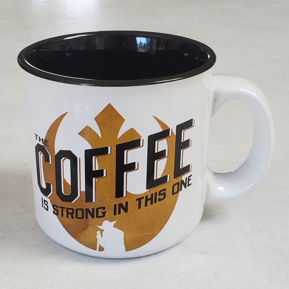 Star Wars "The Coffee is Strong in this One" 20 oz Ceramic Mug Cup Yoda